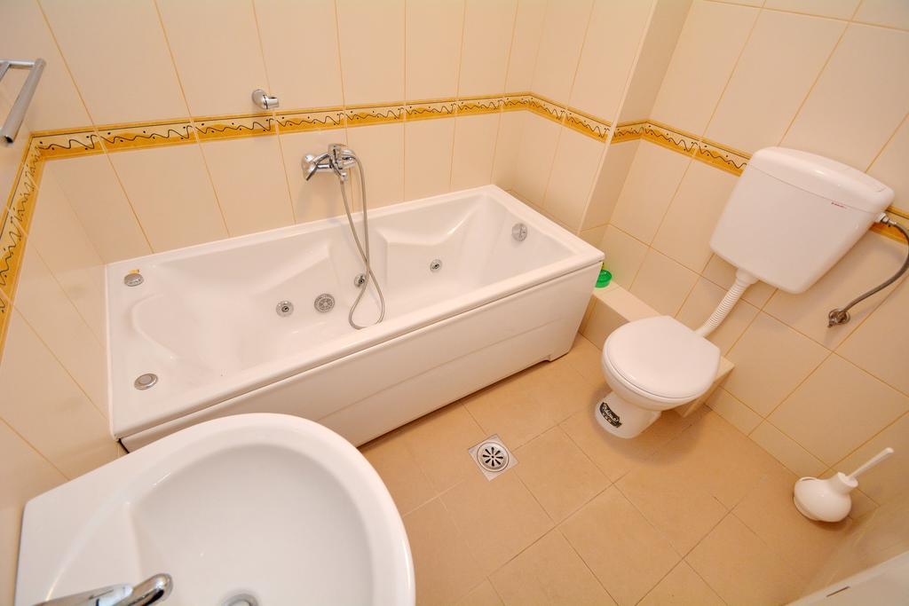Apartments Vista Muo โกตอร์ ภายนอก รูปภาพ