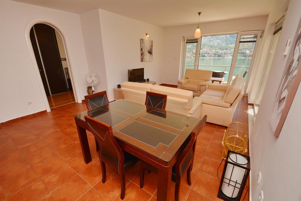 Apartments Vista Muo โกตอร์ ภายนอก รูปภาพ