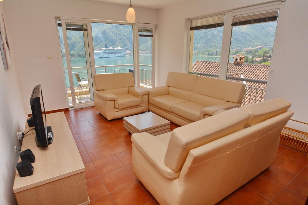 Apartments Vista Muo โกตอร์ ภายนอก รูปภาพ